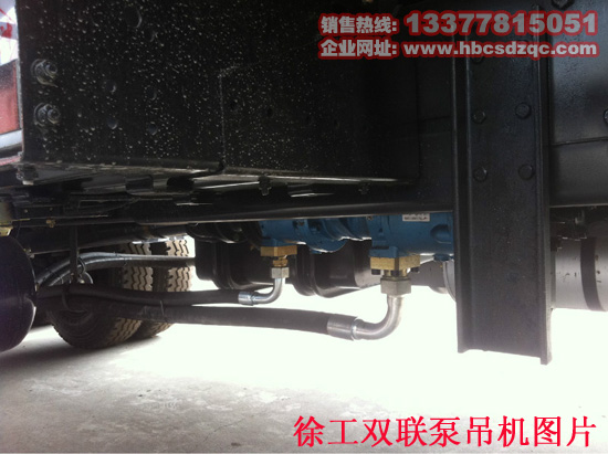 雙聯(lián)泵隨車吊圖片