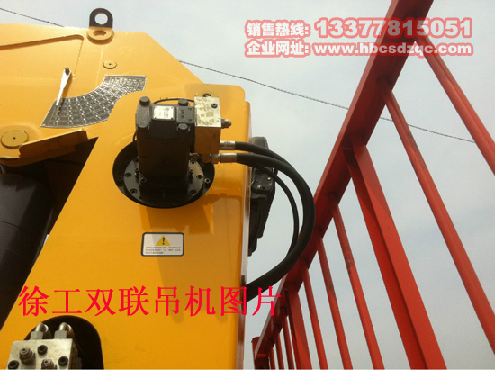 雙聯(lián)泵隨車吊圖片