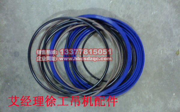 徐工吊機(jī)配件圖片