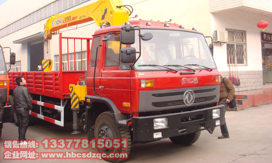 東風(fēng)隨車吊圖片