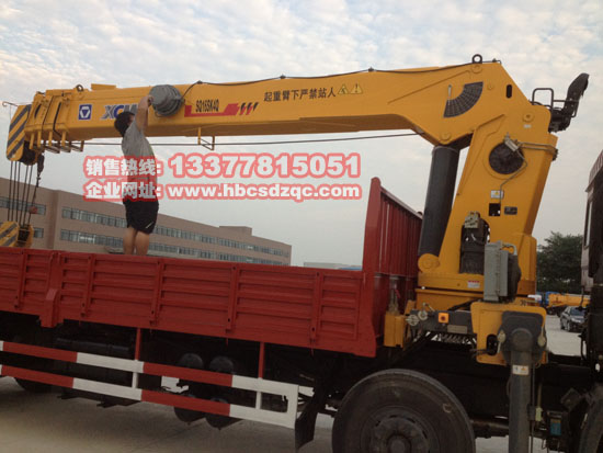 天龍三軸隨車吊