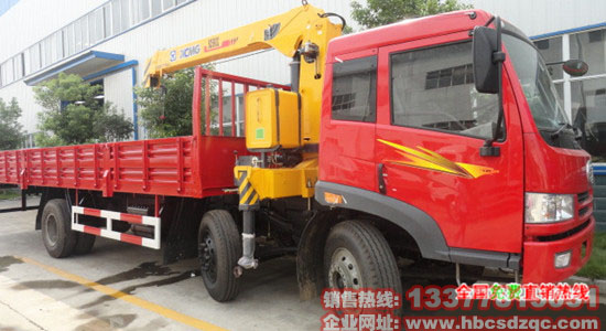 解放多功能隨車吊圖片