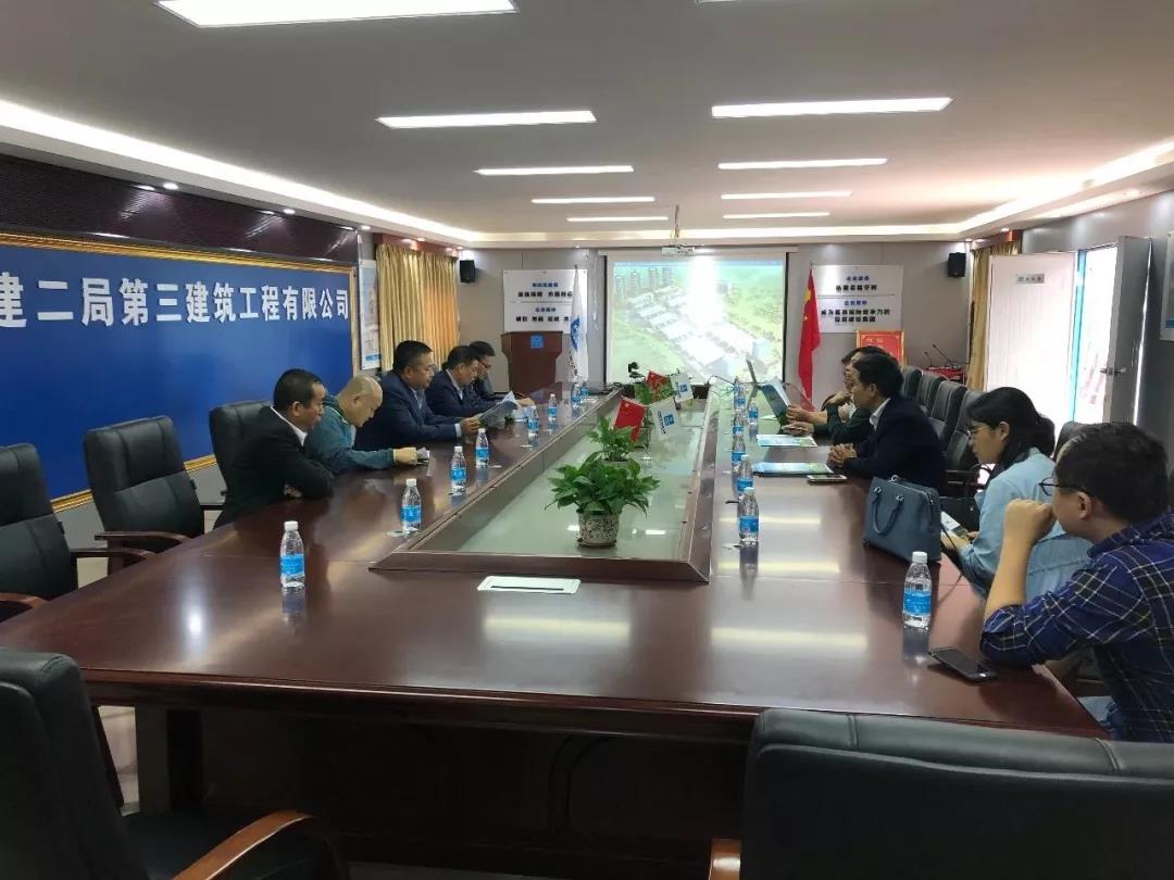 【物流園動(dòng)態(tài)】廣東省交易市場(chǎng)協(xié)會(huì )會(huì )長(cháng)、廣州江南農業(yè)集團發(fā)展有限公司、廣州江南市場(chǎng)董事長(cháng)葉燦江先生一行到綠然燈塔農產(chǎn)品物流園調研