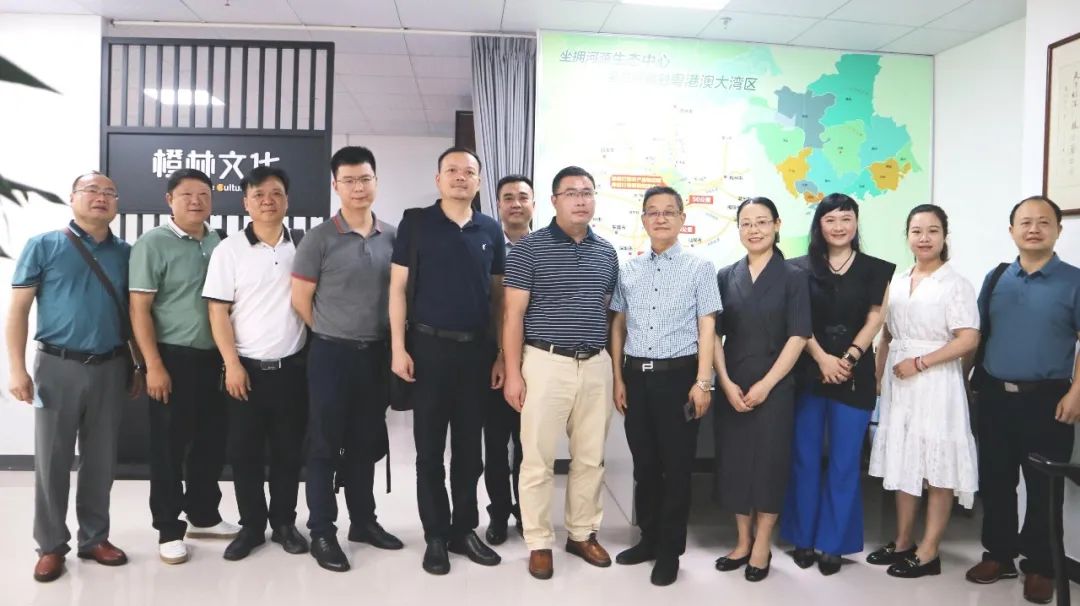 廣西桂林市龍勝各族自治縣副縣長(cháng)曾瑞玉、楊光偉一行到綠博會(huì )組委會(huì )對接參展第8屆深圳綠博會(huì )事宜