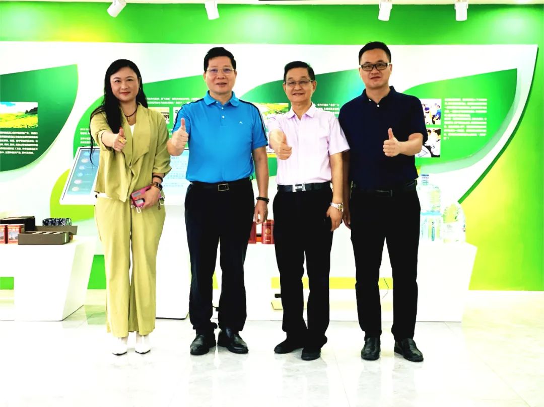 【協(xié)會(huì )動(dòng)態(tài)】深圳市農產(chǎn)品國際流通協(xié)會(huì )會(huì )長(cháng)王昌龍一行走訪(fǎng)深圳綠博會(huì )參展單位